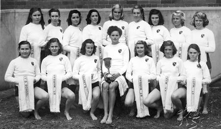 1947 Swimming Team